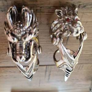 lot 66 image: 2-Silver Tone Armour Knuckle Full Finger Double Loop Rings. 1-Wolf & 1-Dragon