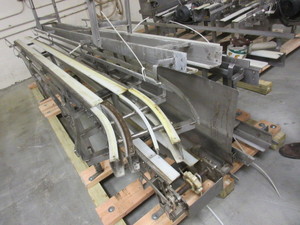 lot 511 image: STAINLESS STEEL CASE CONVEYOR WITH CHAIN AND CONVEYOR LENGTHS AS SHOWN