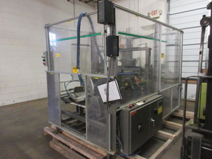 lot 512 image: PEARSON CASE ERECTOR WITH BOTTOM SEALER
