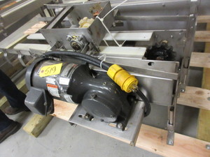 lot 519 image: COMPLETE DRIVE UNIT FOR CHAIN CONVEYOR
