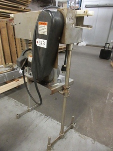 lot 523 image: CROSSOVER UNIT WITH DRIVE MOTOR FOR CHAIN CONVEYOR