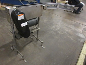 lot 535 image: DRIVE UNIT FOR CHAIN CONVEYOR WITH 90 DEGREE CURVE