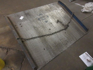 lot 541 image: DIAMOND PLATE DOCK PLATE