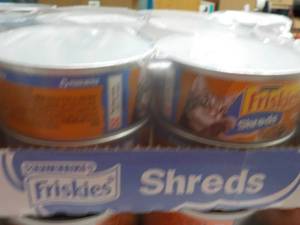 24 Cans Friskies Shreds Cat Food...