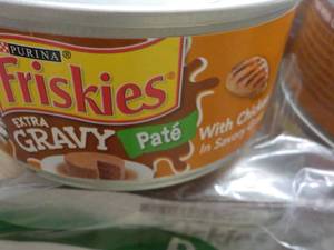 21 Cans Friskies Cat Food...