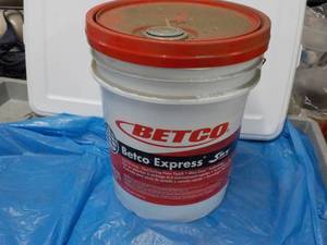 Betco 5 Gallon Pail Express SRT Flo...