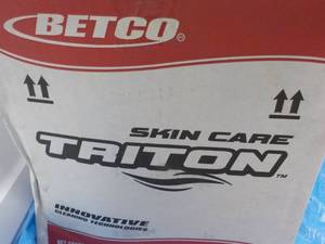 Betco 4 Liter Jug Triton Skin Care ...