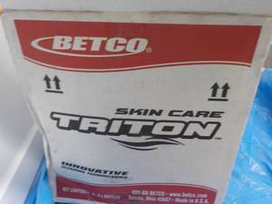 Betco 4 Liter Jug Triton Skin Care ...