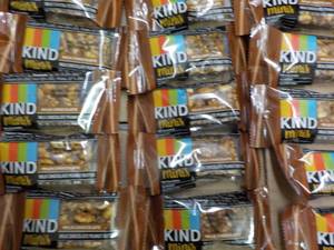 30 Kind Minis Milk Chocolate Peanut...