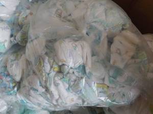 100 or so Diapers newborn-3mths si...
