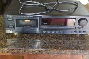lot 25 image: Denon DRM-710 Stereo Cassette Tape Deck