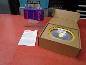 New atec 35 watt 110 volt work light. Was a store display. As shown.