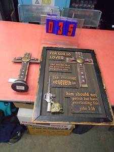 Military plaque & US Army cross. As shown.