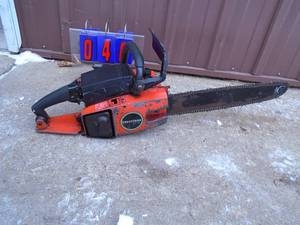Craftsman 16 gas chainsaw. Used condition. Tested & works. As shown.