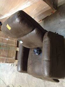 37 in. Width Big and Tall Brown Faux Leather Lift Recliner see pictures