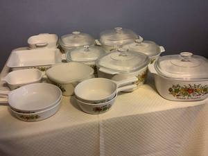 lot 61 image: Corning Ware Spice of Life - Huge Set