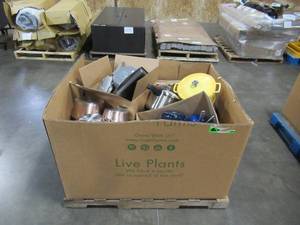 lot 384 image: WHOLESALE MIXED PALLET OF MISCELLANEOUS HOUSEWARES,COOKWARE AND MORE