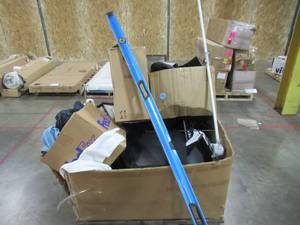 lot 387 image: WHOLESALE MIXED PALLET OF MISCELLANEOUS HOUSEWARES, TOOL PARTS, & BUILDING MATERIALS