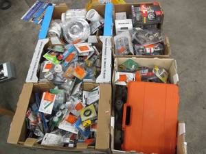 Pallet of Mixed Home Depot Items - UntestedUncheckedUnsorted