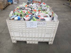 Pallet of UntestedSorted LightElectrical Fixtures