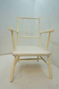 lot 33 image: decorative chair