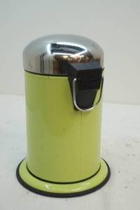 lot 50 image: garbage can