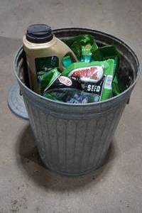 lot 73 image: garbage can