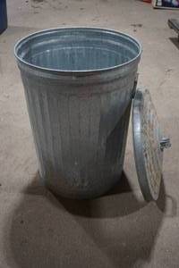 lot 85 image: garbage can