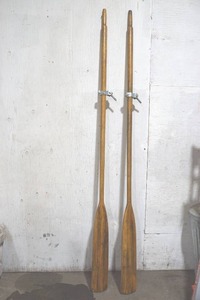 lot 90 image: oars