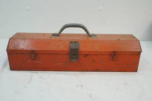 lot 100 image: tool box with tools
