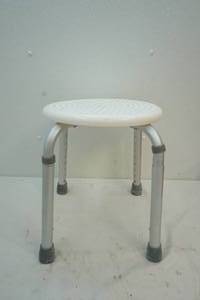 lot 104 image: shower stool