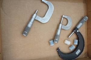 lot 119 image: calliper tools