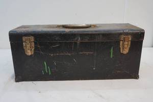 lot 154 image: tool box