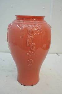 lot 195 image: glass vase