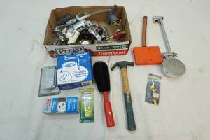 lot 211 image: plumbing and electrical items