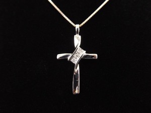 .925 Sterling Silver 38 ct Diamond Cross Pendant Necklace