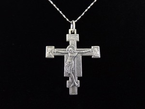 .925 Sterling Silver Crucifix Pendant Necklace