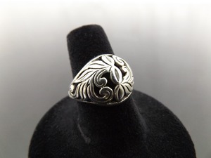 .925 Sterling Silver Scrolled Design Ring Size 7
