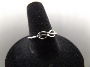 .925 Sterling Silver Infinity Knot Ring Size 9