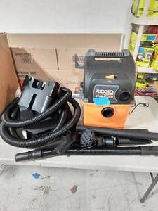 RIDGID 5 Gal. 5.0-Peak HP Portable Wall-Mountable WetDry Shop Vacuum with Filter, Hose and Accessories