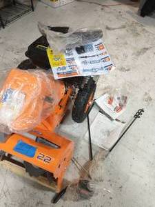 YARDMAX 22 in. 2-Stage Gas Snow Blower PLEASE SEE PICTURES