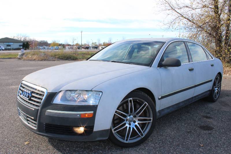 lot 5 image: 2007 Audi A8 L W12 Quattro - 6.0L W12 Engine - AWD