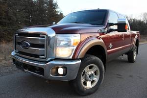 lot 2 image: 2015 Ford F350SD Lariat - 4x4 - 6.7L PowerStroke Diesel