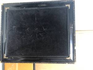 lot 122 image: Lot of 4 Frame and Mat