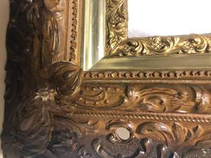 lot 121 image: Vintage Ornate Frame