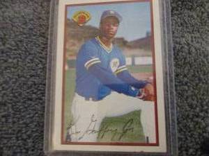 lot 3 image: 3. 1989 Bowman Ken Griffey Jr Rooki...