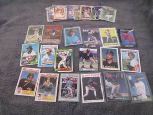 lot 22 image: 22. 40 Baseball Star Cards...