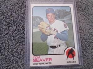 lot 23 image: 23. 1973 Topps Tom Seaver Card...