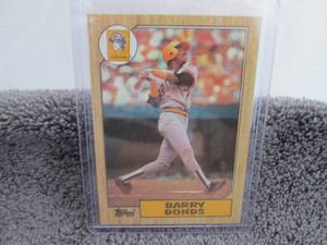 lot 69 image: 69. 1987 Topps Barry Bonds Rookie...
