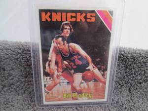 lot 85 image: 85. 1975-76 Topps Bill Bradley Card...
